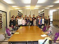 代表團參觀中國研究服務中心。